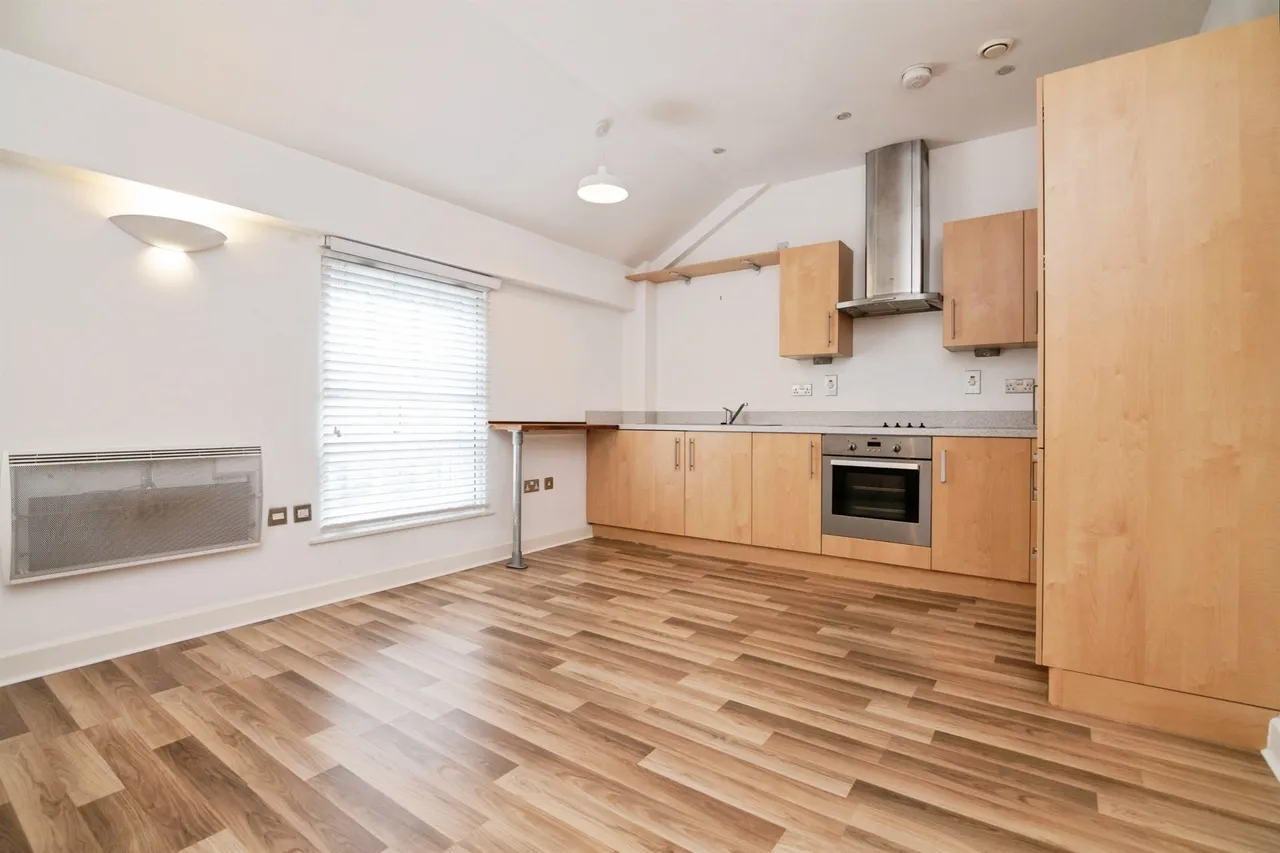 Wolverhampton Street, Walsall, WS2, photo 2