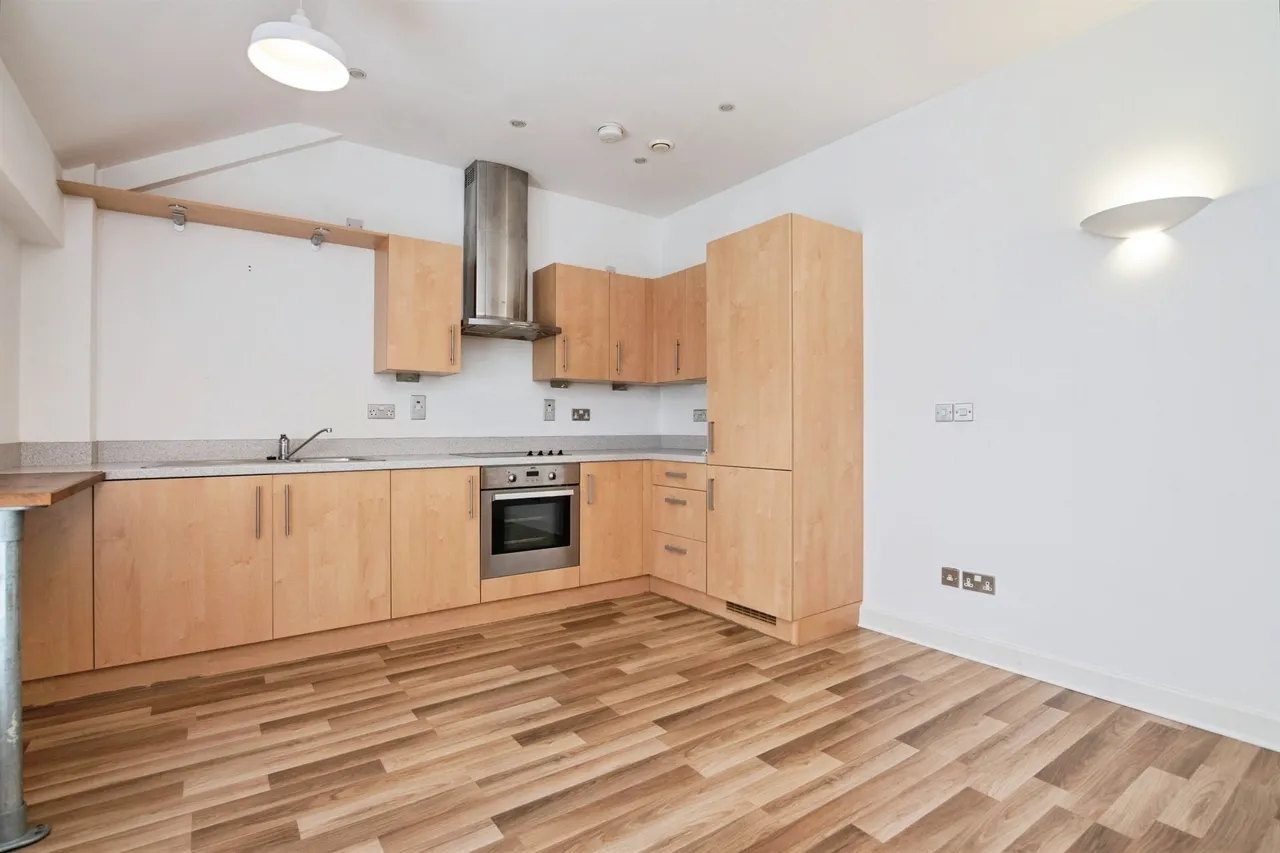 Wolverhampton Street, Walsall, WS2, photo 3