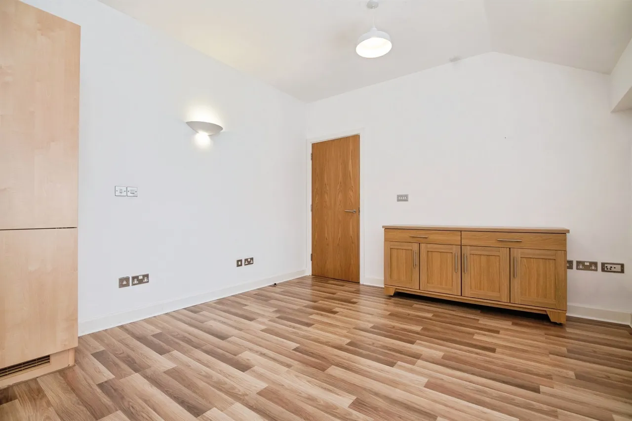 Wolverhampton Street, Walsall, WS2, photo 4