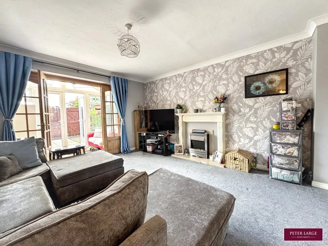 Tynewydd Road, Rhyl, Denbighshire, LL18 3SS, photo 5