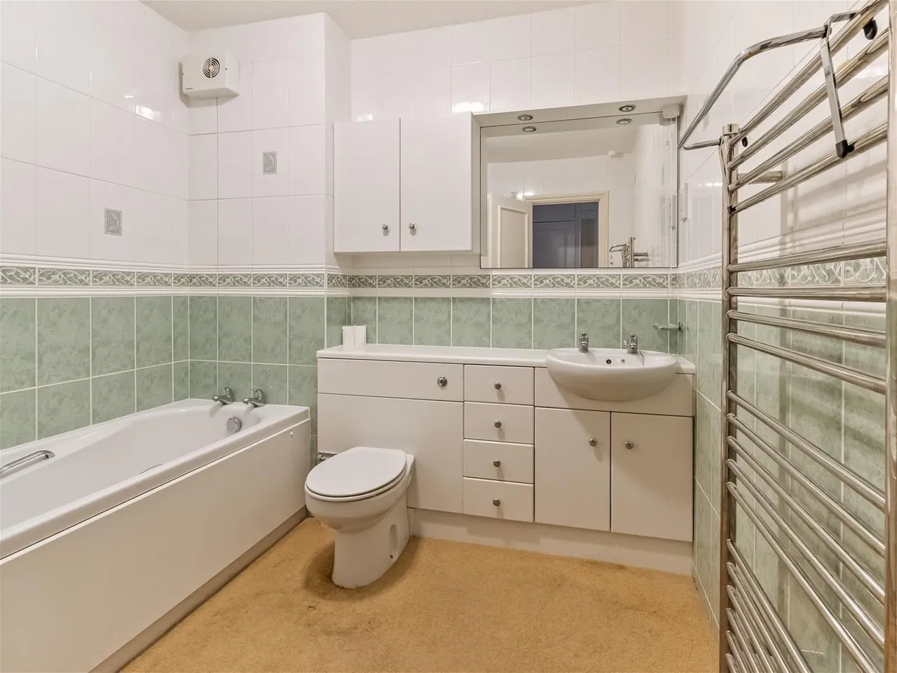 Belmer Court, Grand Avenue, Worthing, photo 5