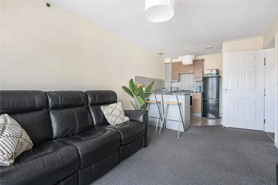 Caversham Road, Reading, RG1, photo 3