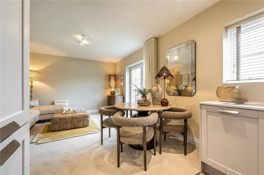 2 bed flat for sale, Spring Hill, Maidenhead, SL6
