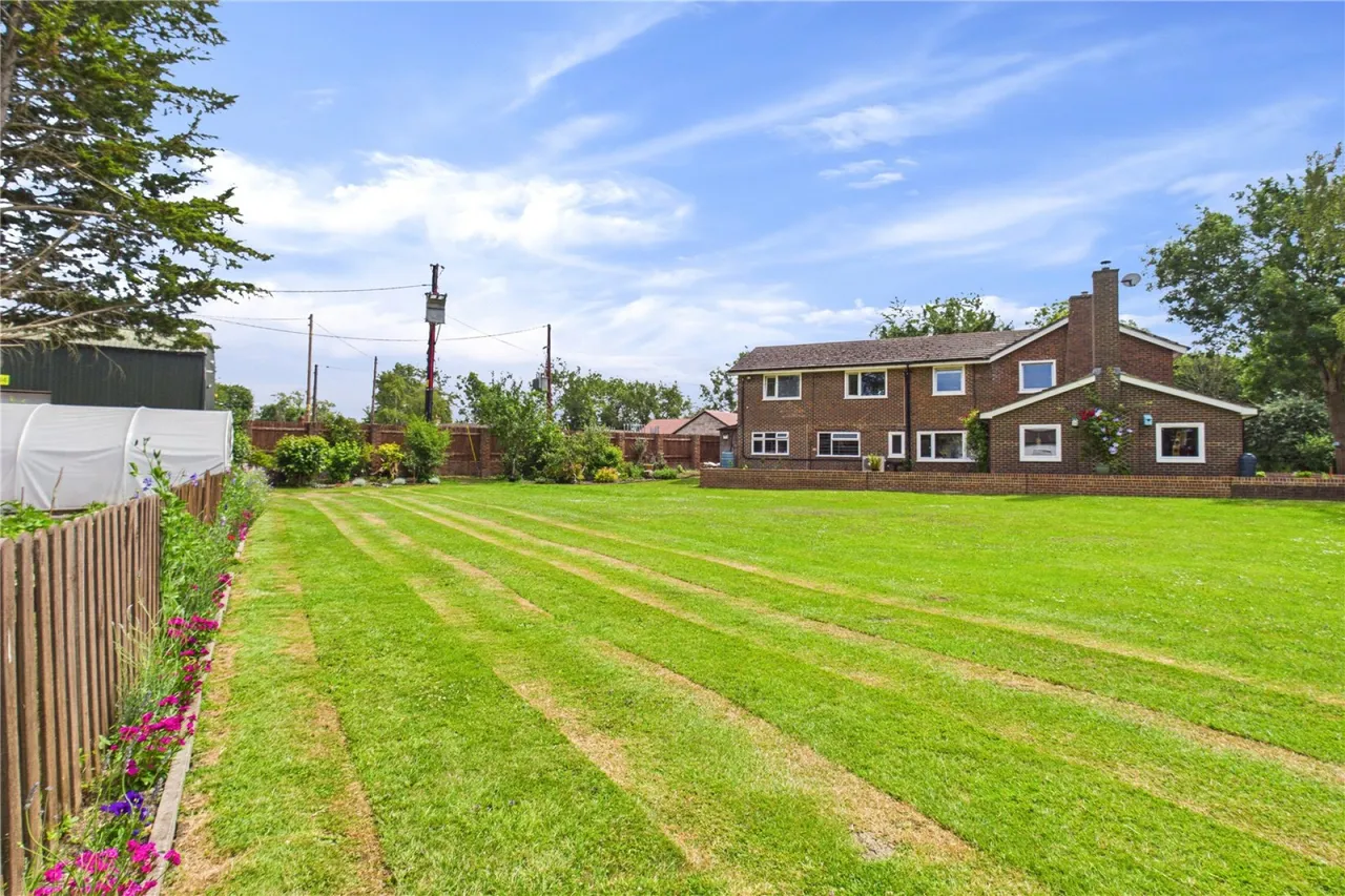 6 bed house for sale, Burghfield Bridge, Burghfield, RG30