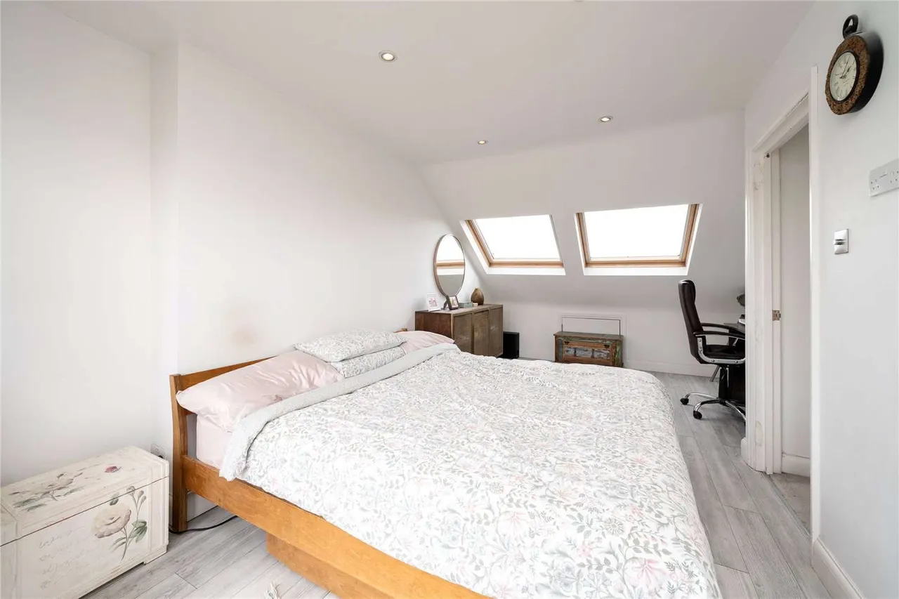 Lower Downs Road, Raynes Park, Wimbledon, SW20 8QQ, photo 10