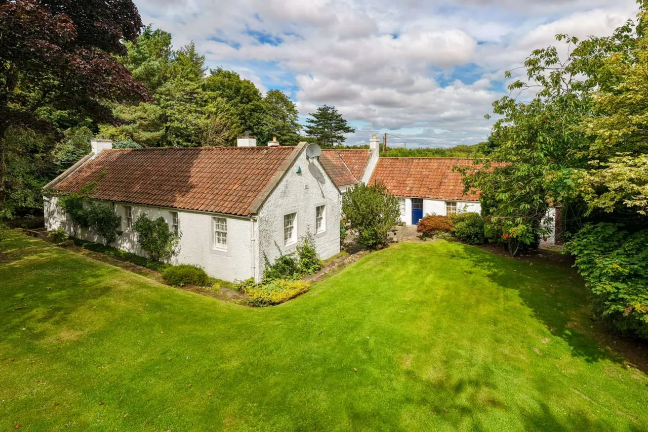 5 bed house for sale — Largoward, Leven, Fife, KY9 1JF