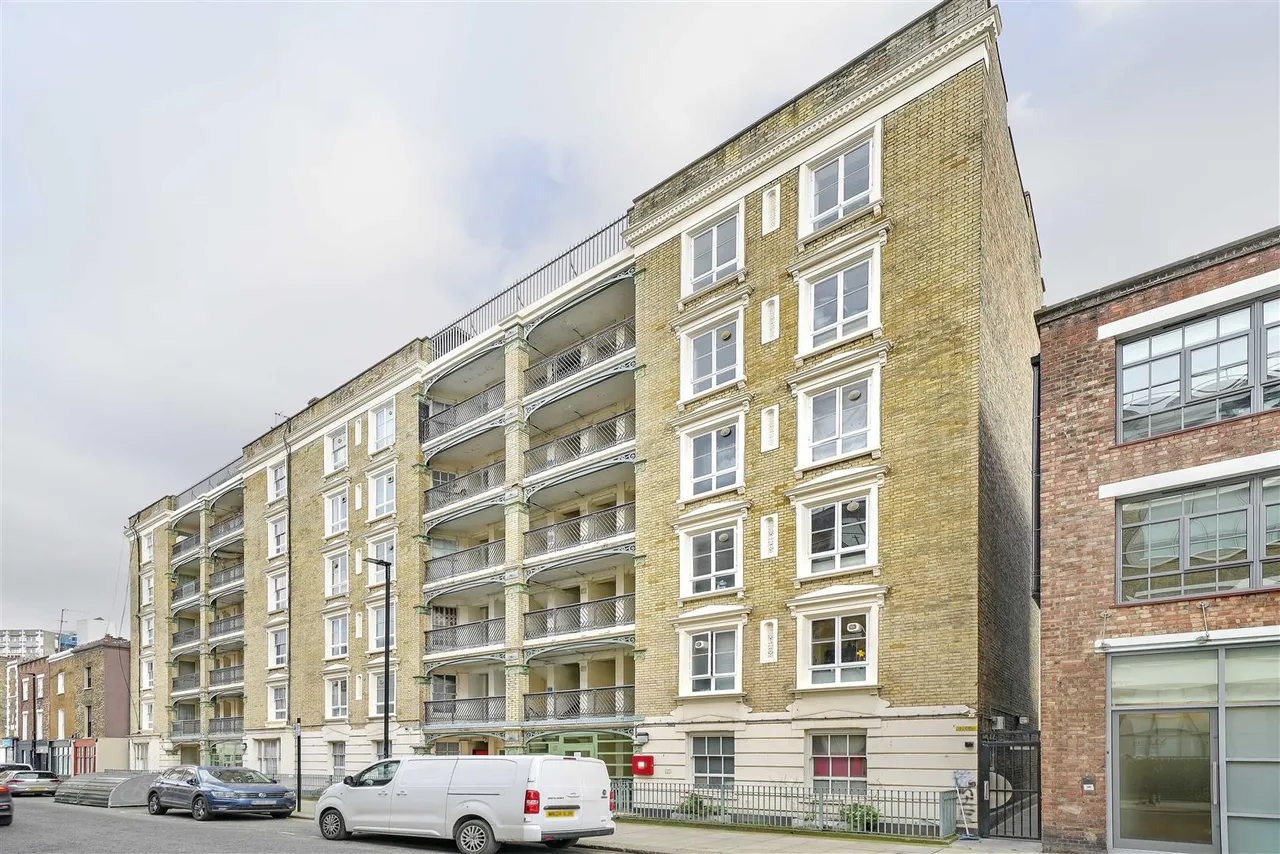 2 bed flat for sale, Britannia Street, London, WC1X