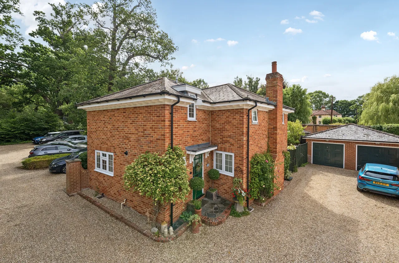 Barkham Manor, Barkham, Wokingham, Berkshire, RG41 4DQ, photo 26