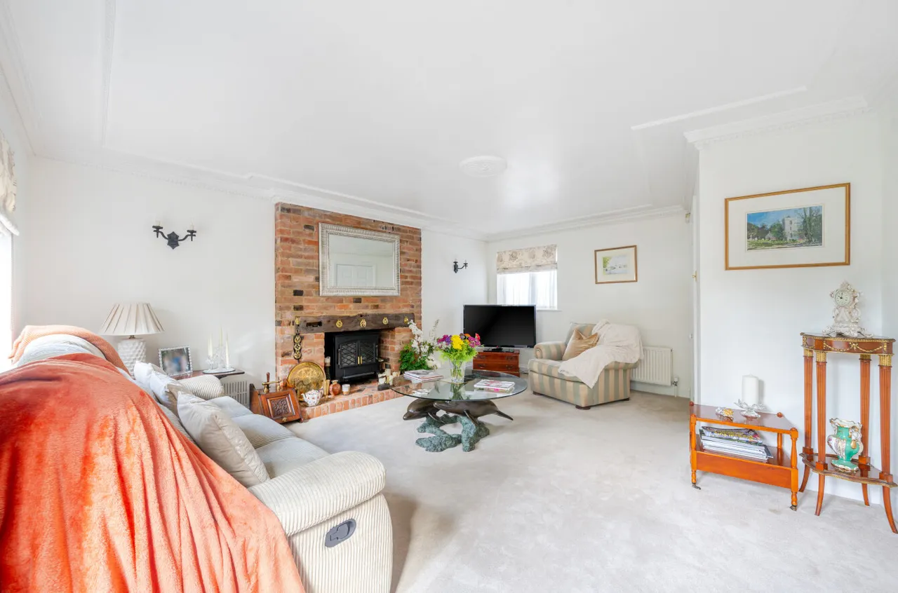 Barkham Manor, Barkham, Wokingham, Berkshire, RG41 4DQ, photo 8
