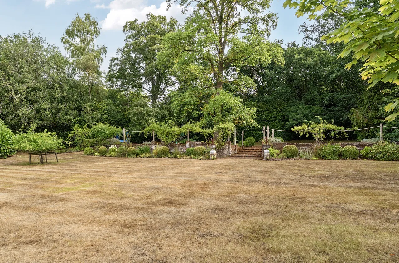 Barkham Manor, Barkham, Wokingham, Berkshire, RG41 4DQ, photo 25
