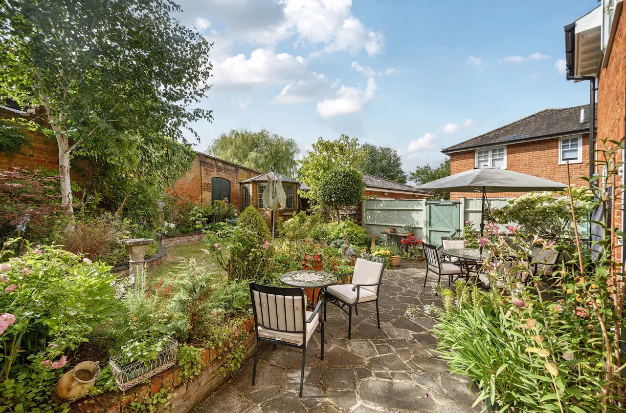 Barkham Manor, Barkham, Wokingham, Berkshire, RG41 4DQ, photo 19
