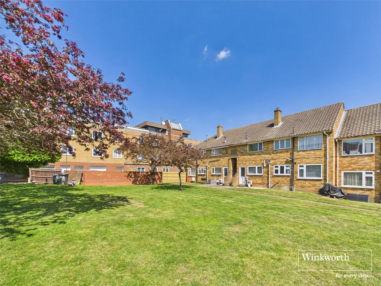 St. Peter's Court, Hendon, NW4, photo 9