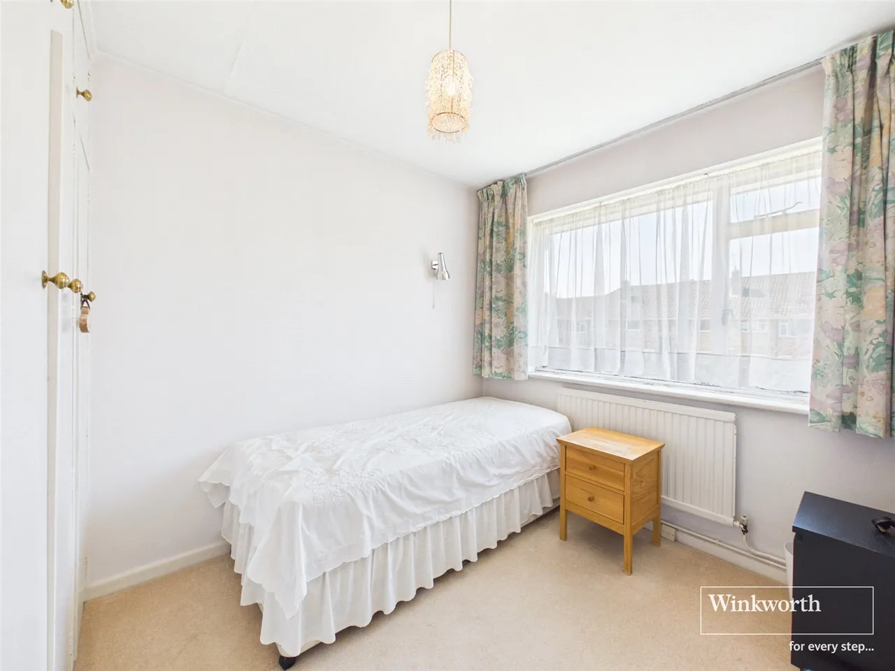 St. Peter's Court, Hendon, NW4, photo 6