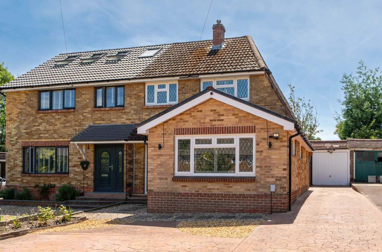 3 bed house for sale, Greenacre Gardens, Widley, PO7