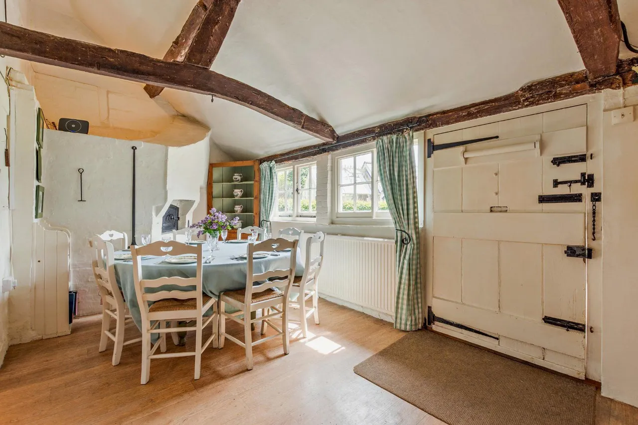 Lyons Road, Slinfold, Horsham, West Sussex, RH13 0QT, photo 11