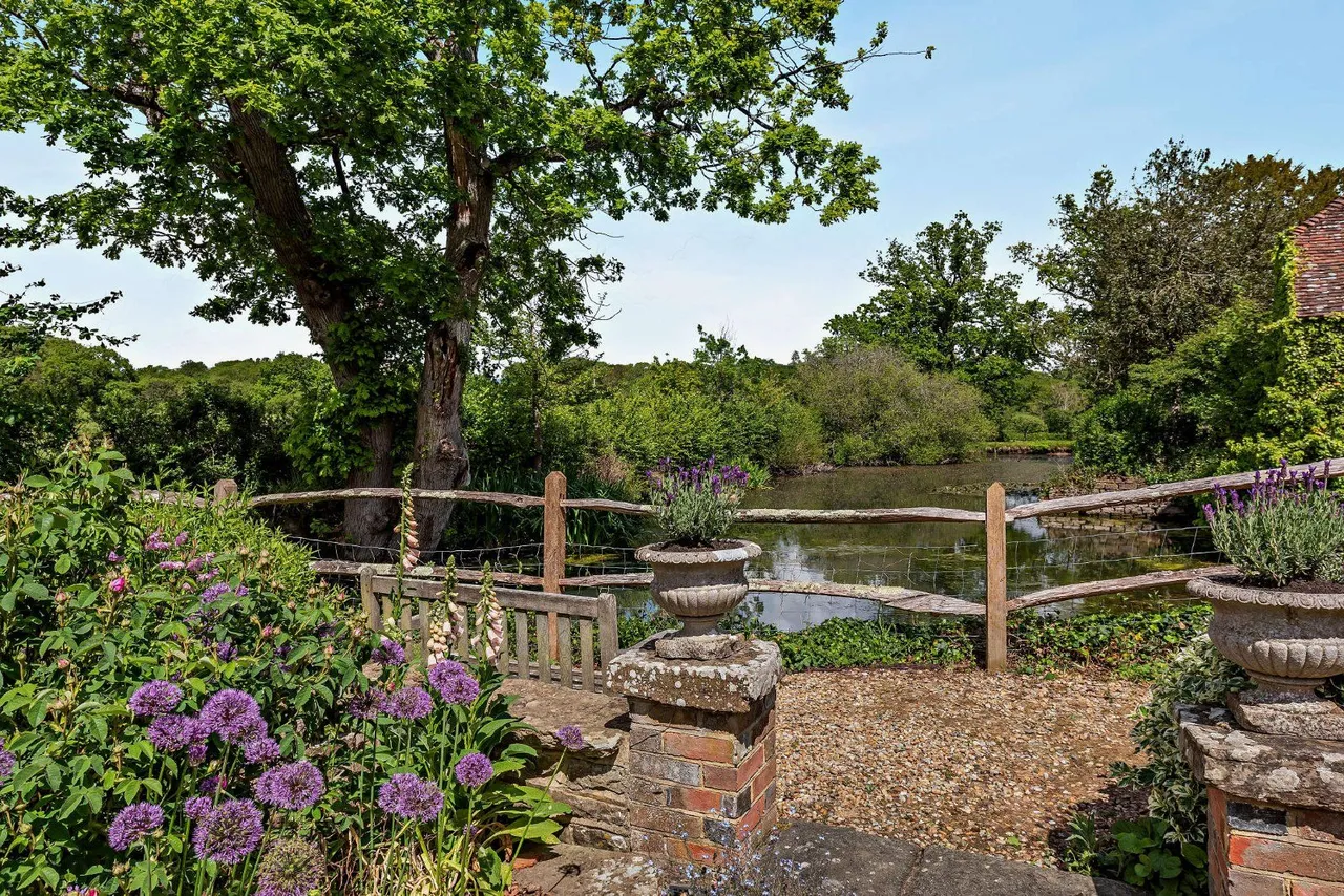 Lyons Road, Slinfold, Horsham, West Sussex, RH13 0QT, photo 4
