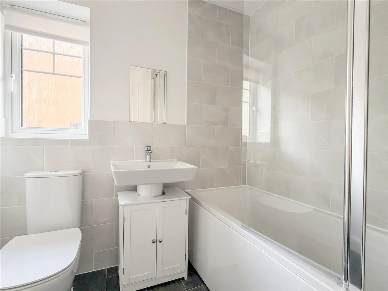 Gracelands Drive, Bexhill-On-Sea, East Sussex, TN39 4FZ, photo 12