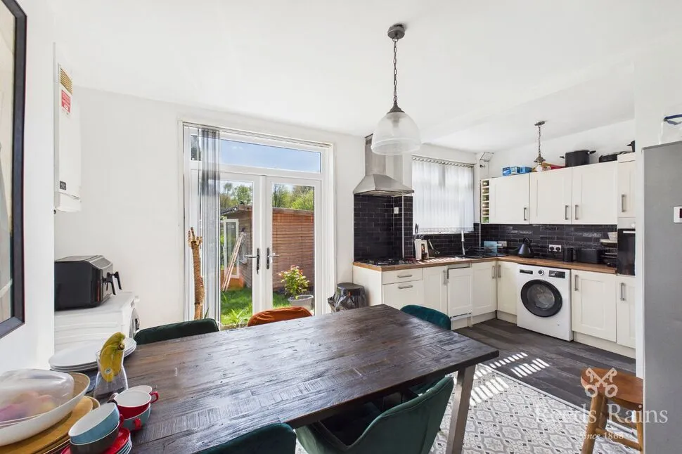 Wythenshawe Road, Manchester, Greater Manchester, M23, photo 5