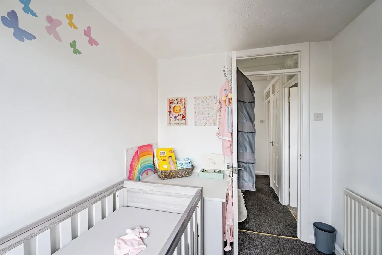 Gainsborough Crescent, Eastbourne, BN23, photo 15