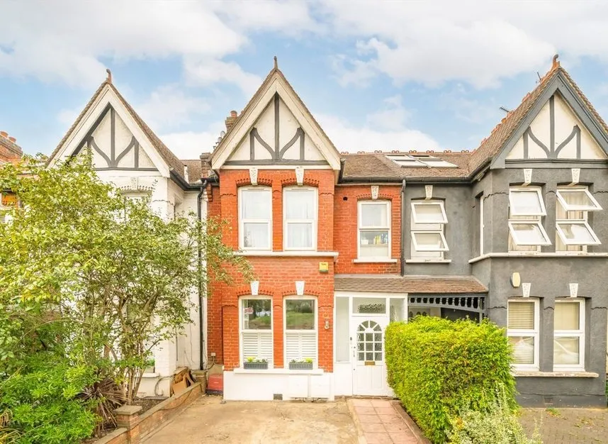 2 bed flat for sale, Windmill Road, Ealing, W5