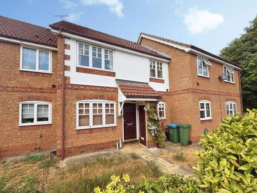 1 bed house for sale, Holly Drive, Aylesbury, HP21