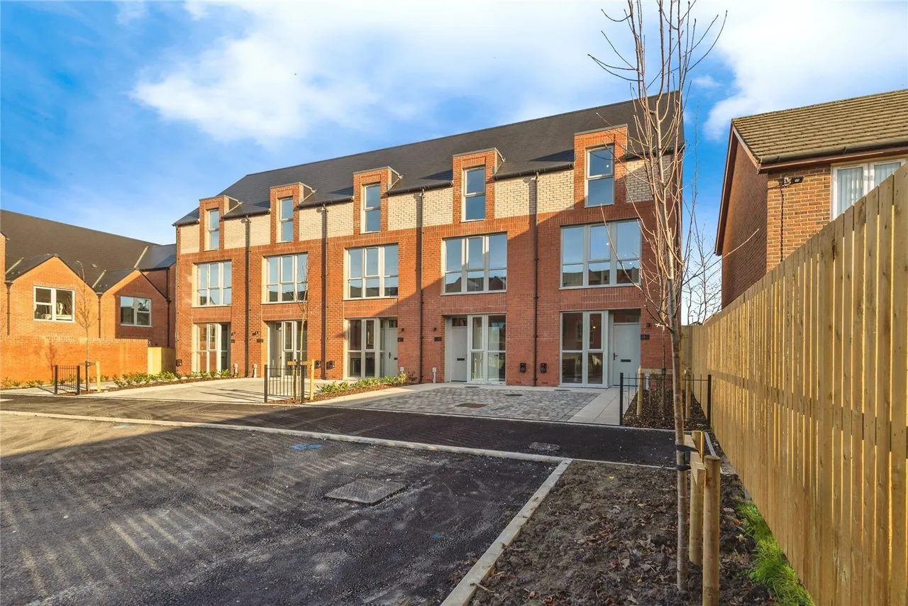 Stafford Close, Manchester, Greater Manchester, M14, photo 24