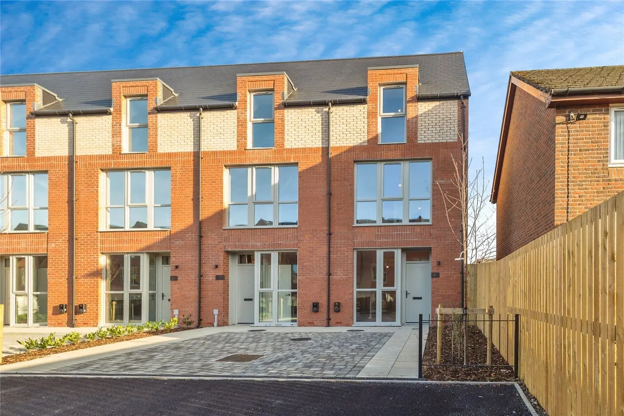 Stafford Close, Manchester, Greater Manchester, M14, photo 22