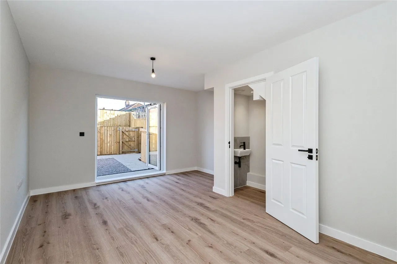 Stafford Close, Manchester, Greater Manchester, M14, photo 6