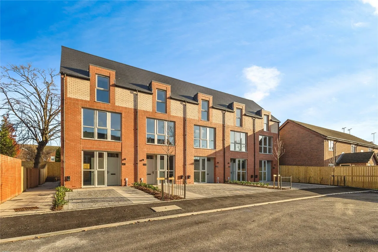 Stafford Close, Manchester, Greater Manchester, M14, photo 26