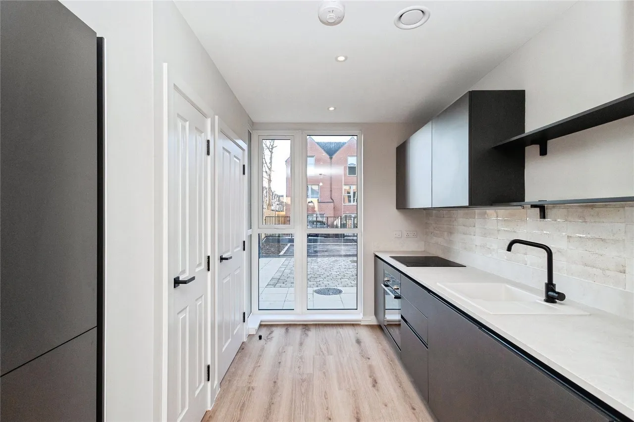 Stafford Close, Manchester, Greater Manchester, M14, photo 11