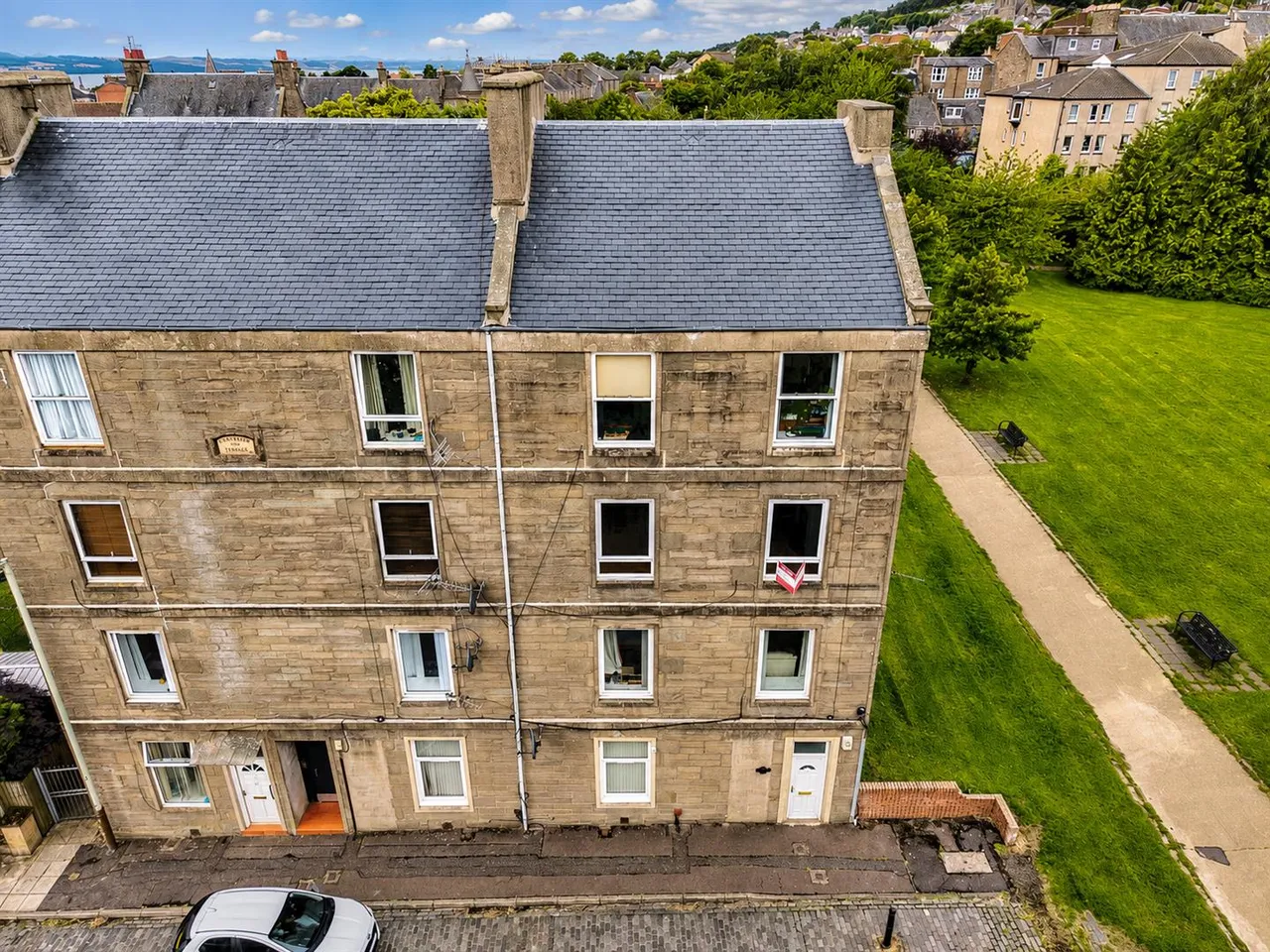 1 bed flat for sale, Caldrum Street, Dundee