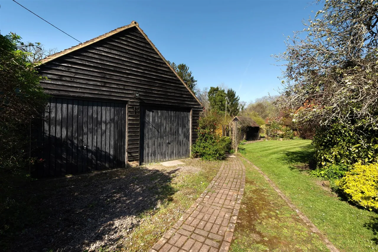 The Green, Ockley, RH5, photo 7