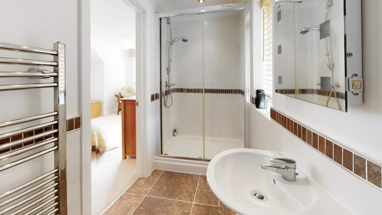 Wight Walk, BH22, photo 21