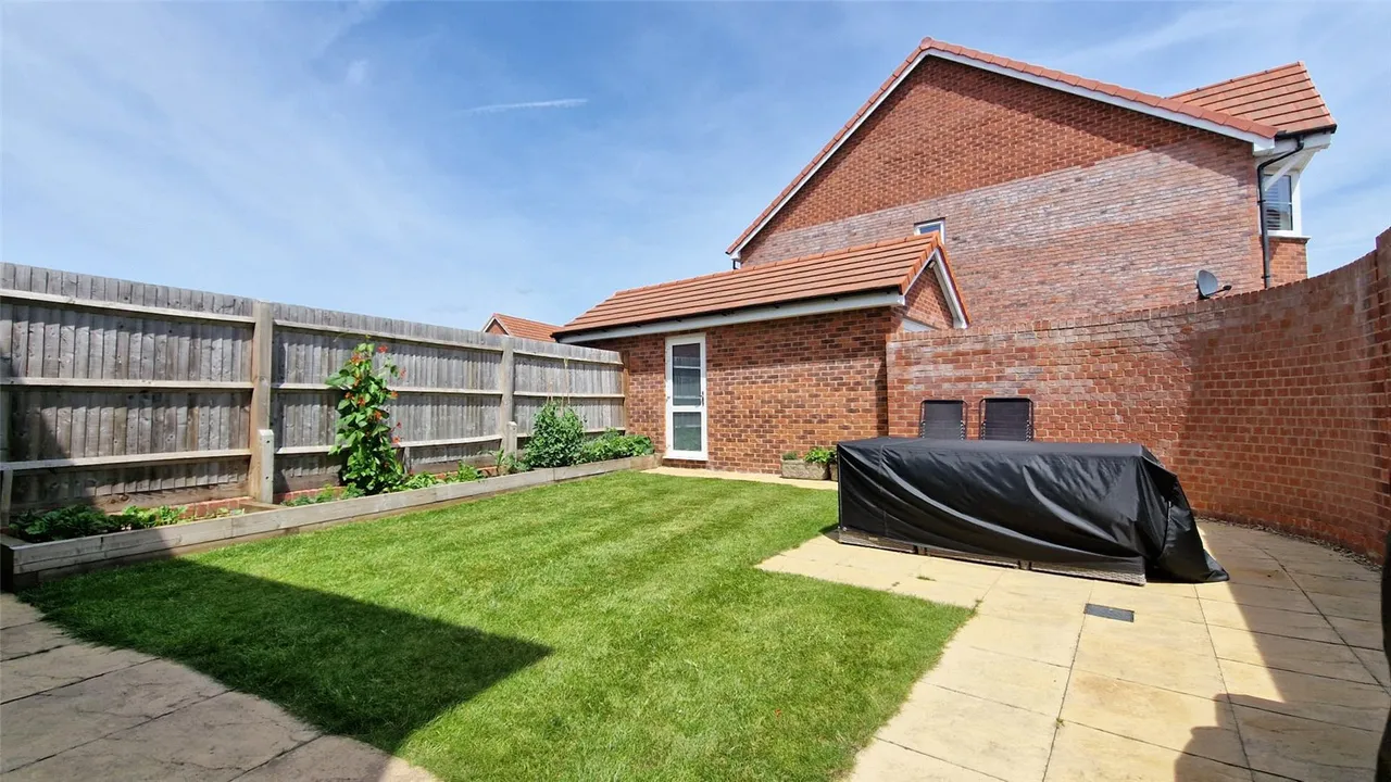 Attlee Way, Binfield, Bracknell, Berkshire, RG42 4GG, photo 5