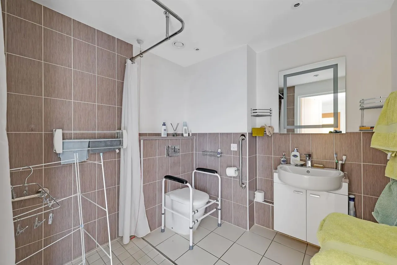 Fleet Road, Fleet, GU51, photo 8
