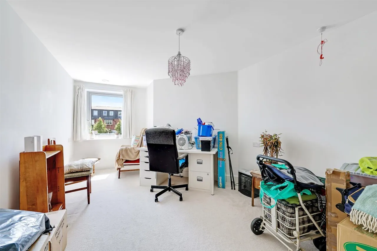 Fleet Road, Fleet, GU51, photo 9