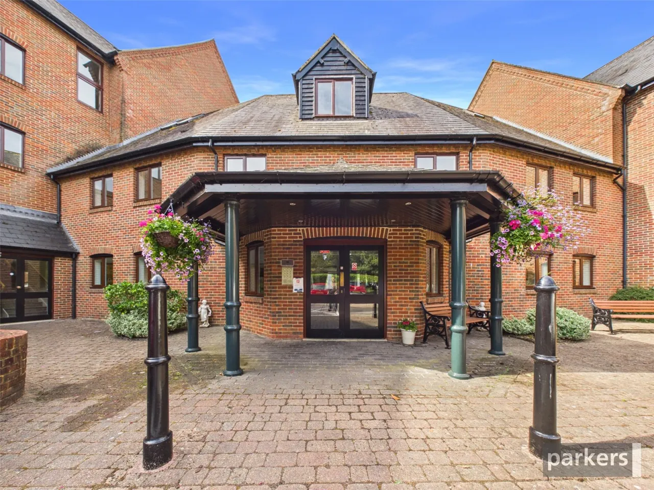 1 bed flat for sale, Silk Lane, Twyford, RG10