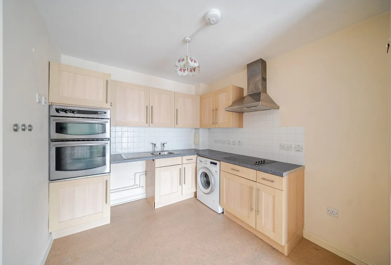 Beddington Gardens, Wallington, SM6 0JF, photo 6
