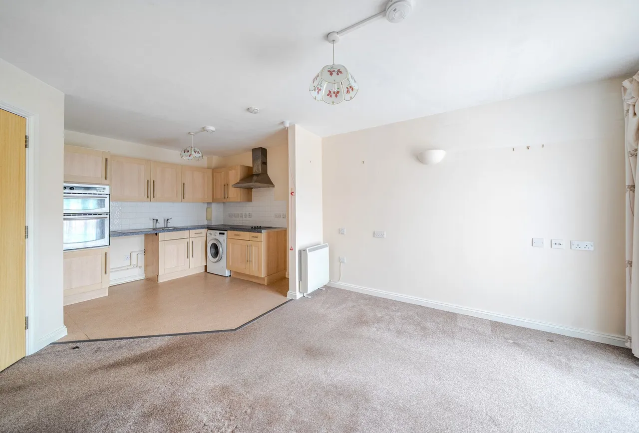 Beddington Gardens, Wallington, SM6 0JF, photo 3