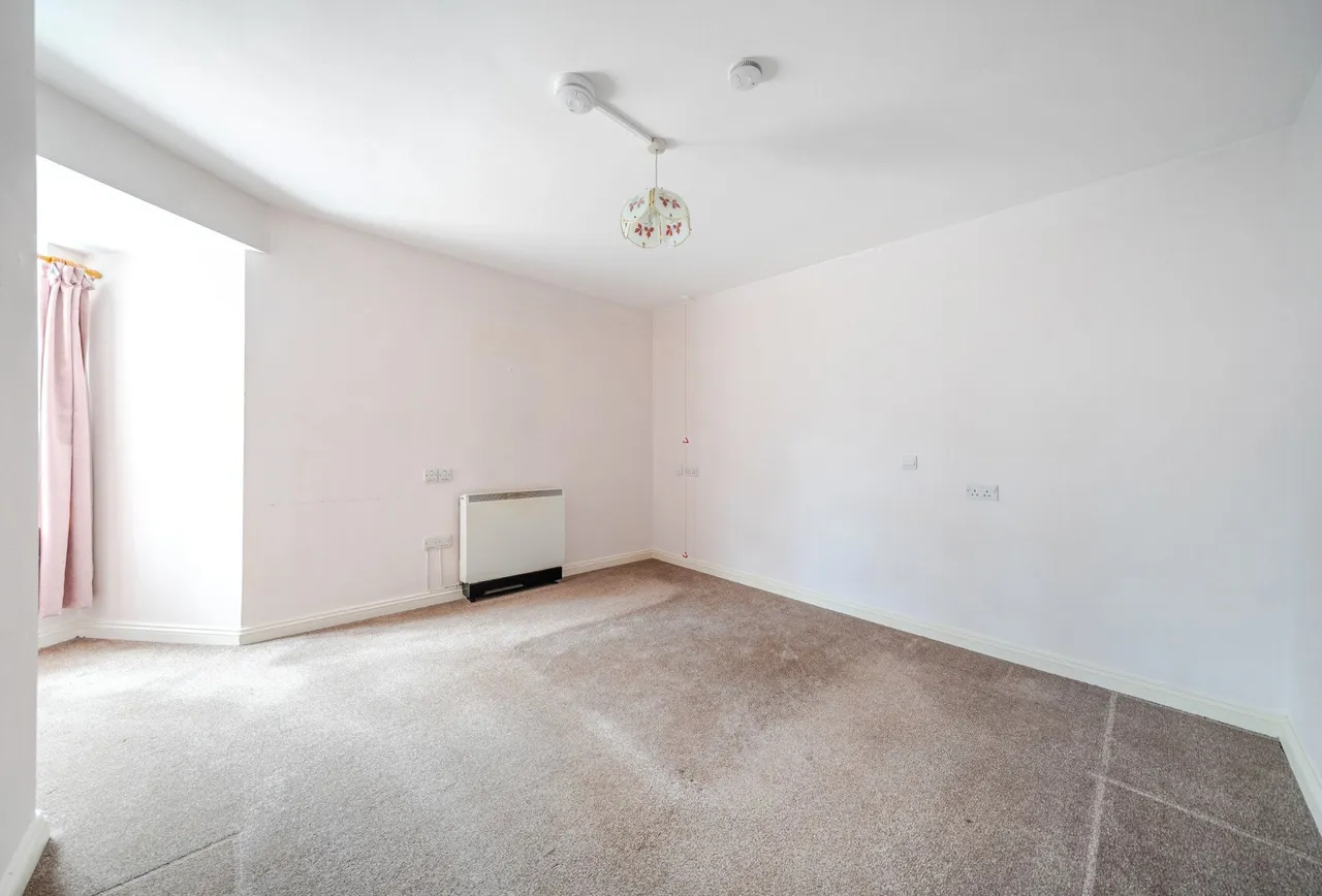 Beddington Gardens, Wallington, SM6 0JF, photo 9