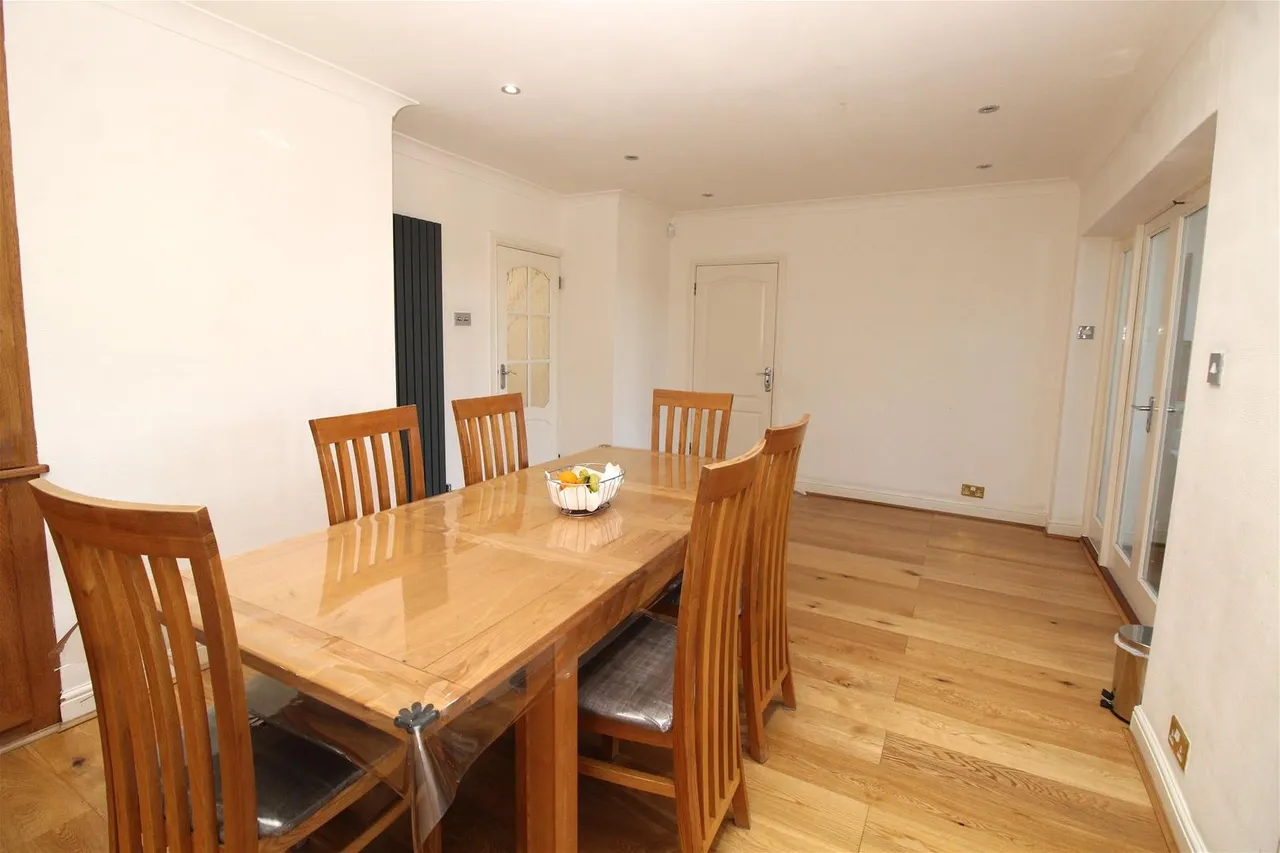 Sherwood Avenue, Potters Bar EN6 2LE, photo 15