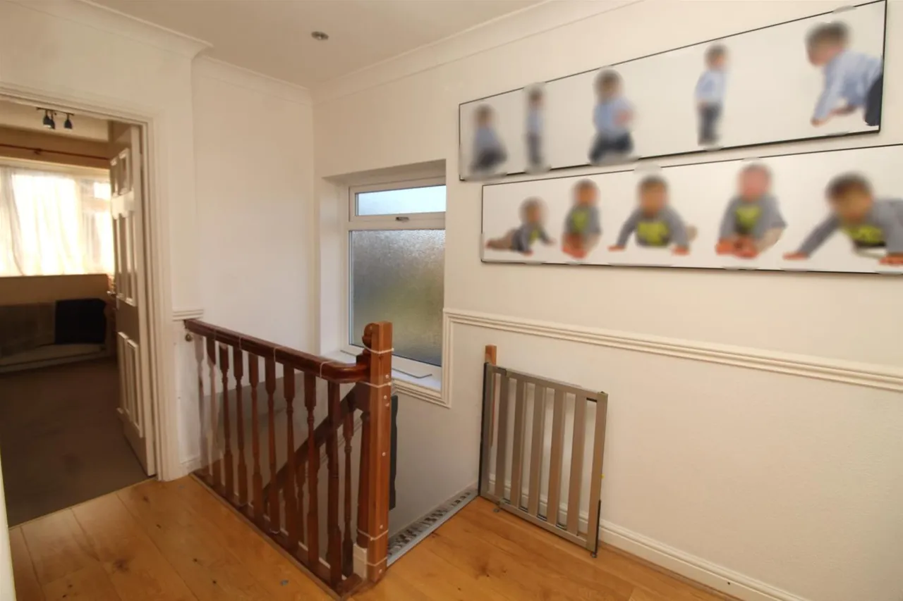 Sherwood Avenue, Potters Bar EN6 2LE, photo 19