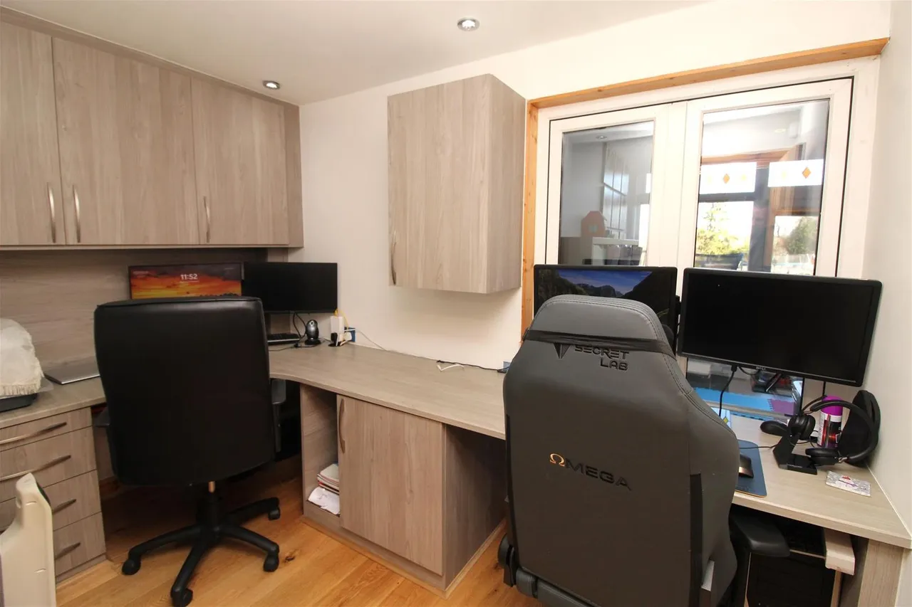 Sherwood Avenue, Potters Bar EN6 2LE, photo 17
