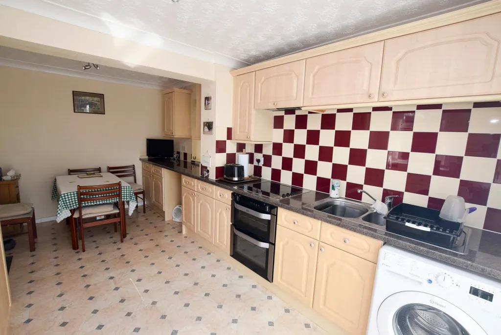 Hadley Gardens, Leegomery, TF1, photo 3