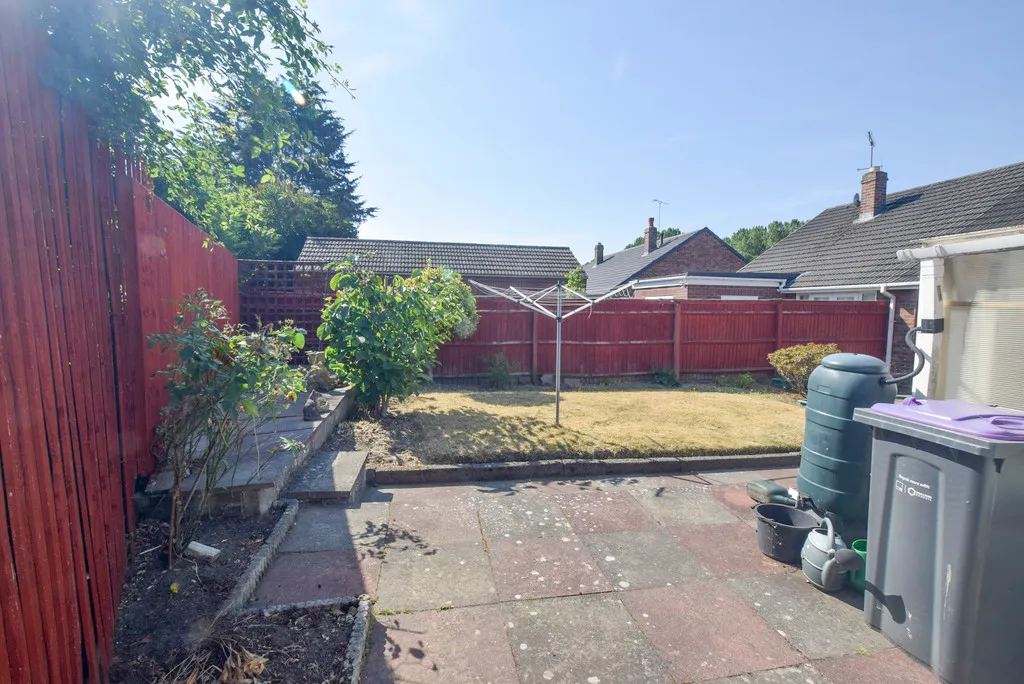 Hadley Gardens, Leegomery, TF1, photo 12
