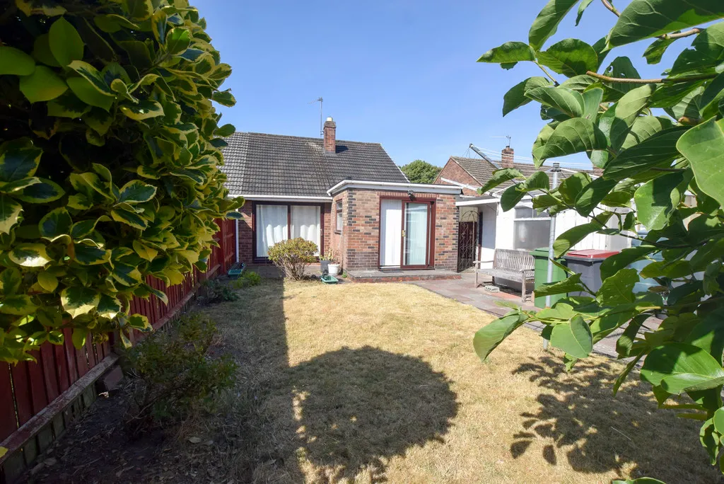 Hadley Gardens, Leegomery, TF1, photo 4