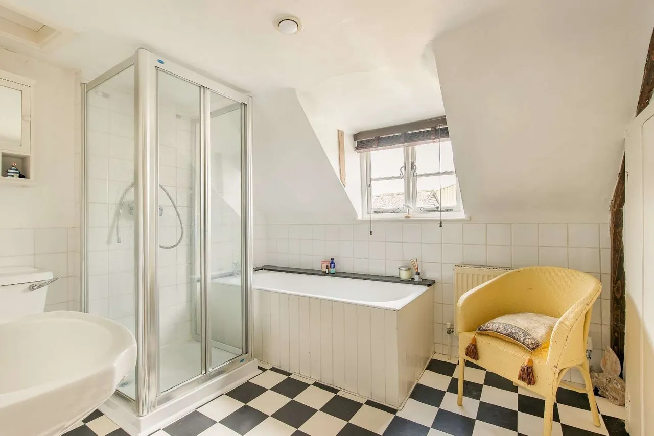 Alms Hill, Bourn, CB23, photo 11