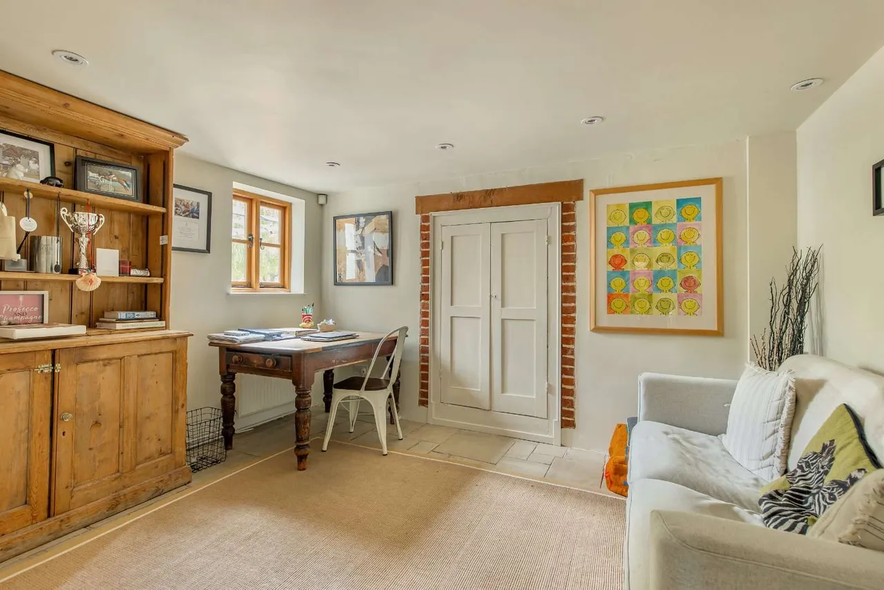 Alms Hill, Bourn, CB23, photo 6