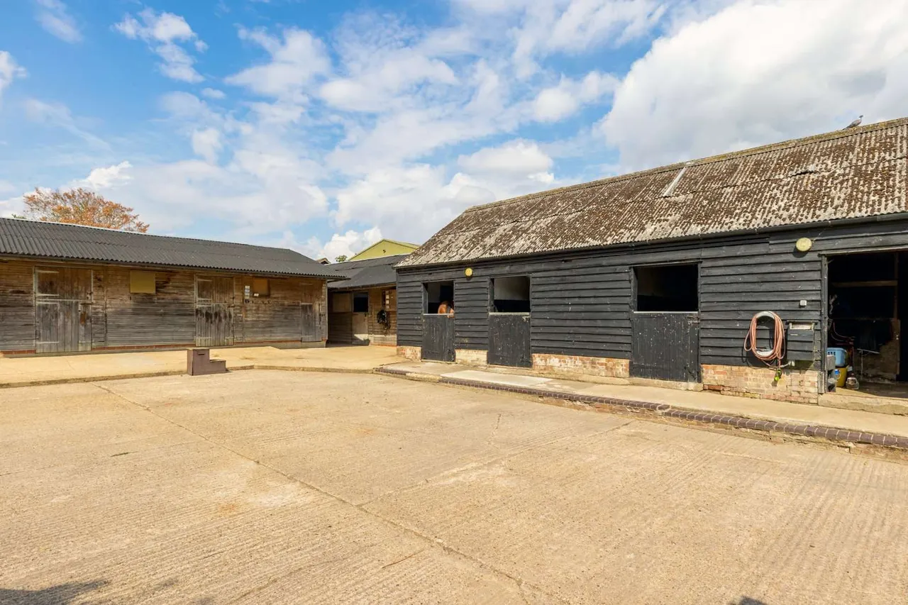 Alms Hill, Bourn, CB23, photo 17