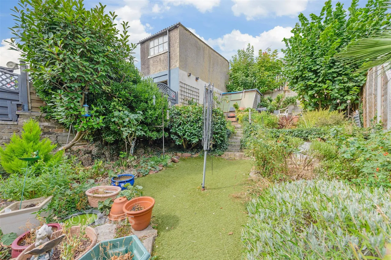 Orchard Road, Upper Belvedere, DA17, photo 2